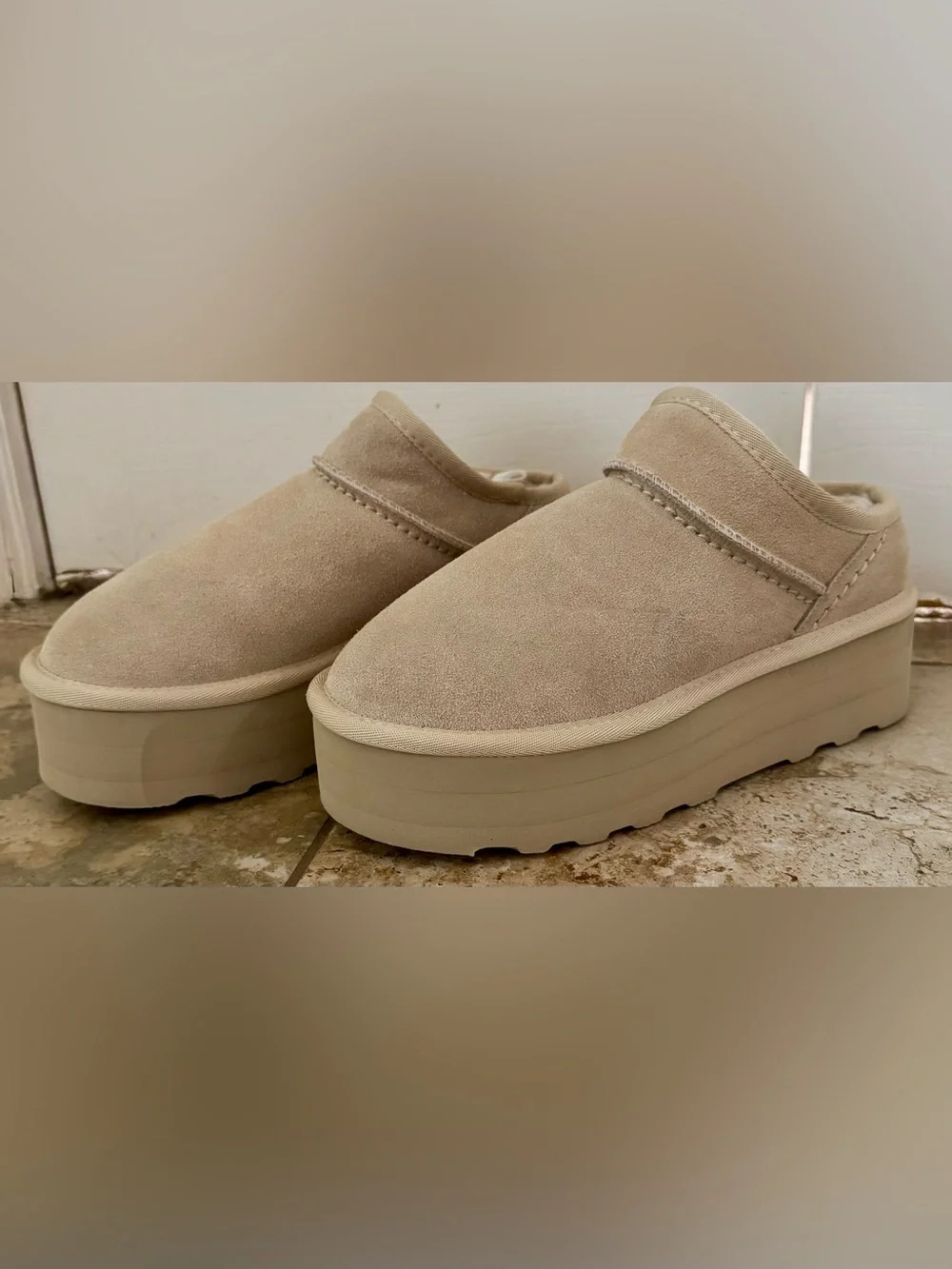 Cushionaire Suede Platform Ankle Boots in Sand, Size 8, Like New - Picture 1 of 4